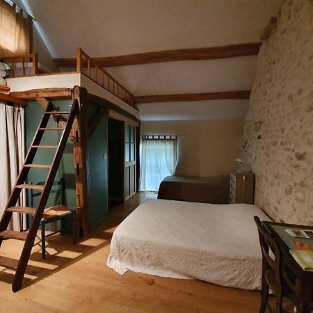 Bed and Breakfast La Source De Kali Bescherelles Exterior foto