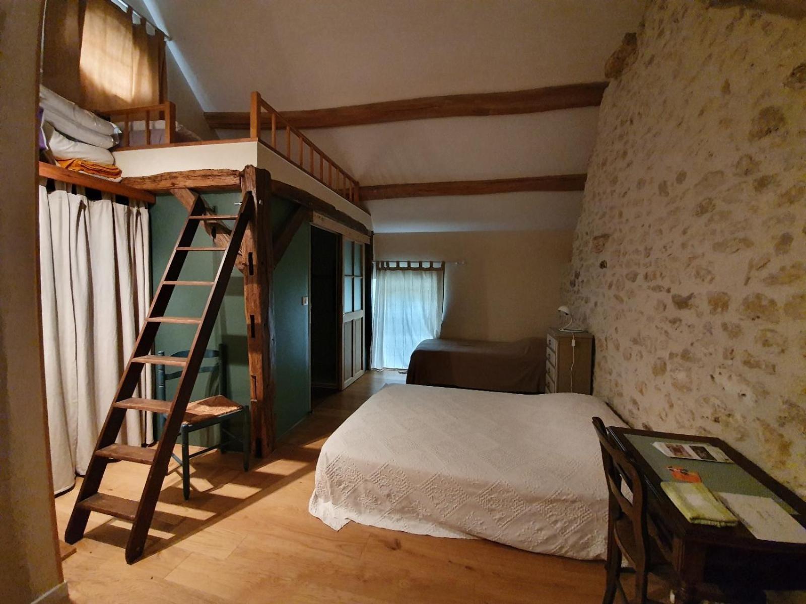 Bed and Breakfast La Source De Kali Bescherelles Exterior foto